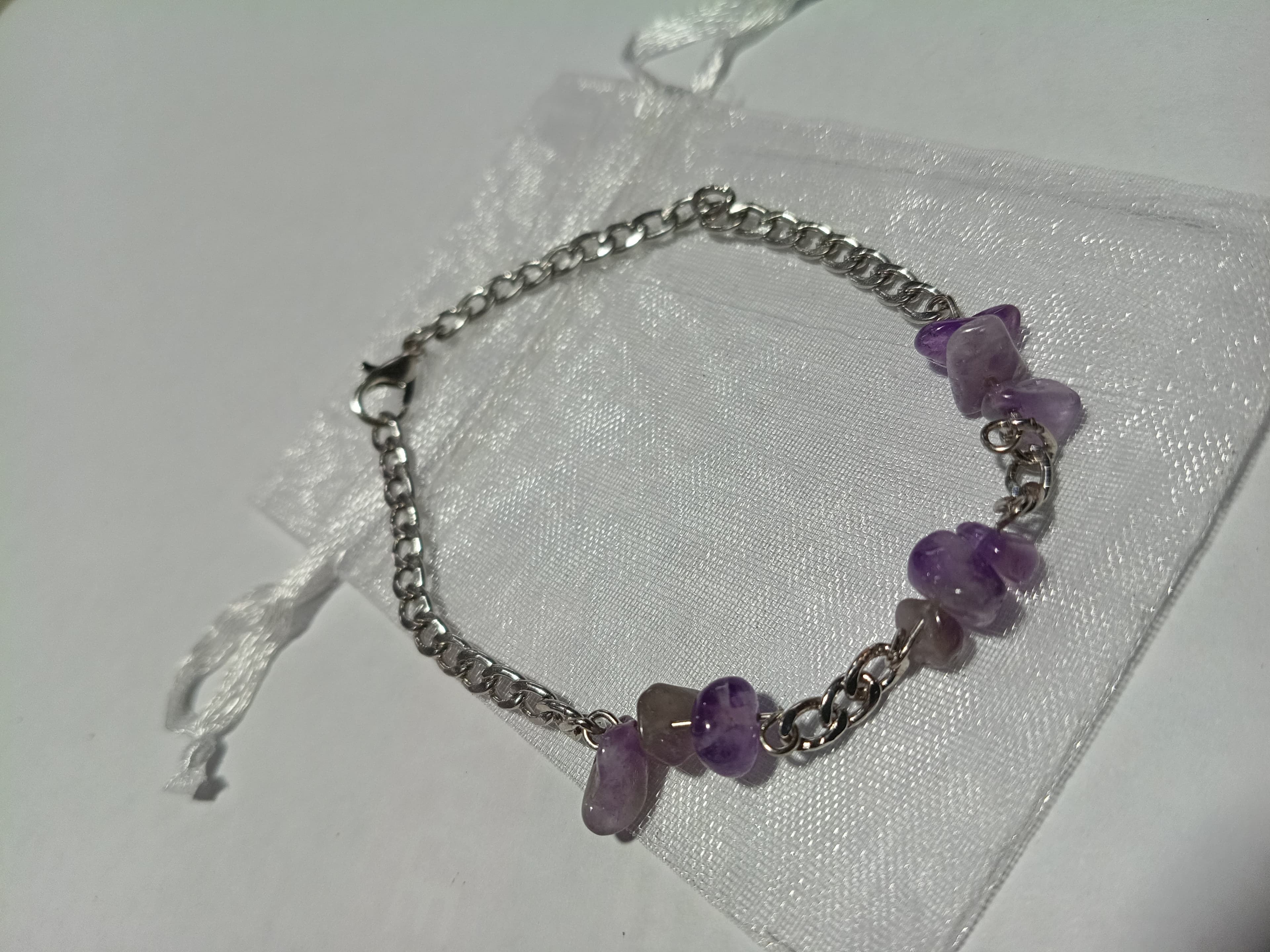 Pulsera de cadena y piedras naturales regulable